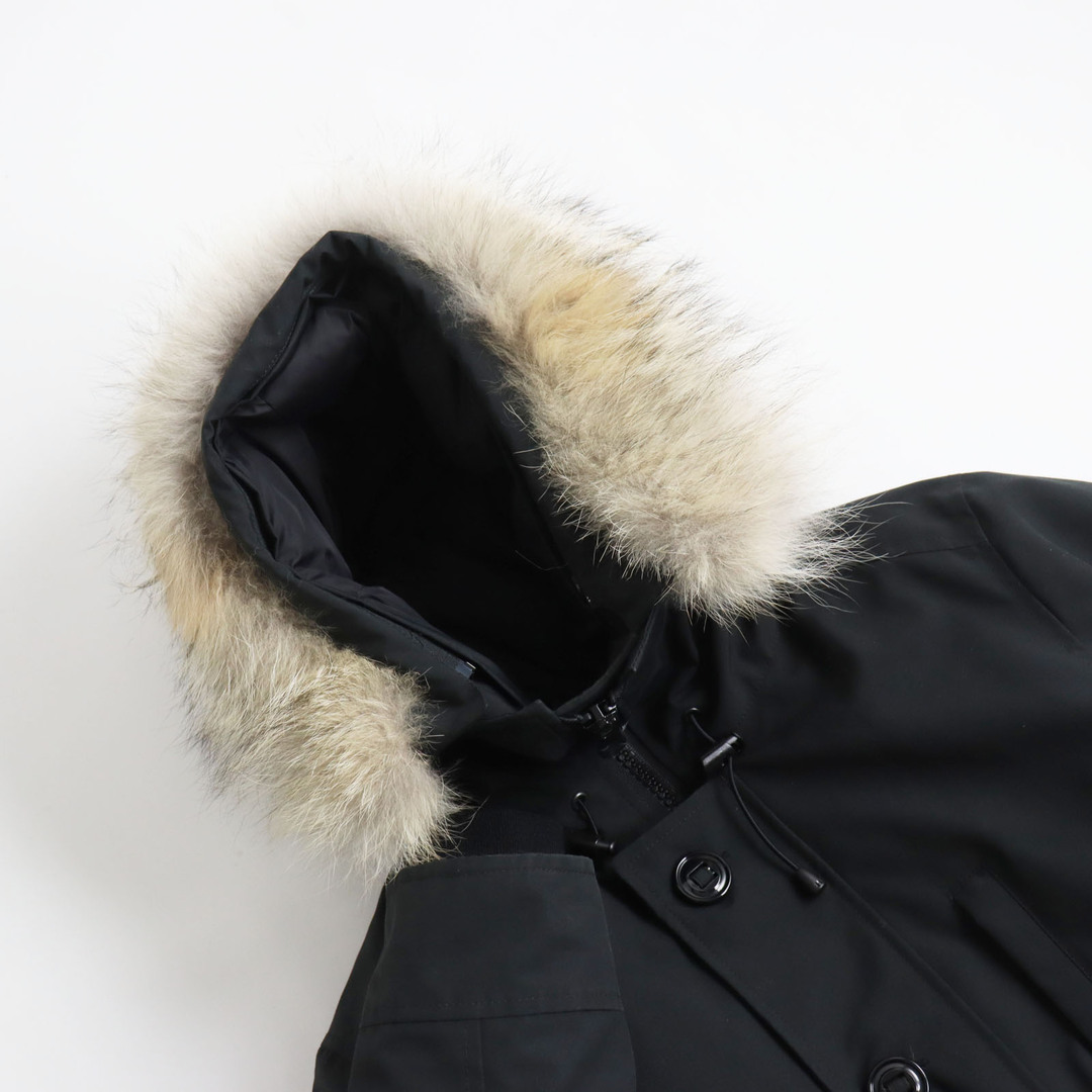 CANADA GOOSE(カナダグース)の良品 CANADA GOOSE カナダグース 3426MA CHATEAU コヨーテファー ロゴワッペン付き フーデッド  ダウンジャケット ブラック S カナダ製 正規品 メンズのジャケット/アウター(ダウンジャケット)の商品写真