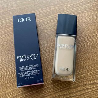 クリスチャンディオール(Christian Dior)のディオール ディオールスキン フォーエバー フルイド グロウ 1W ウォーム(ファンデーション)