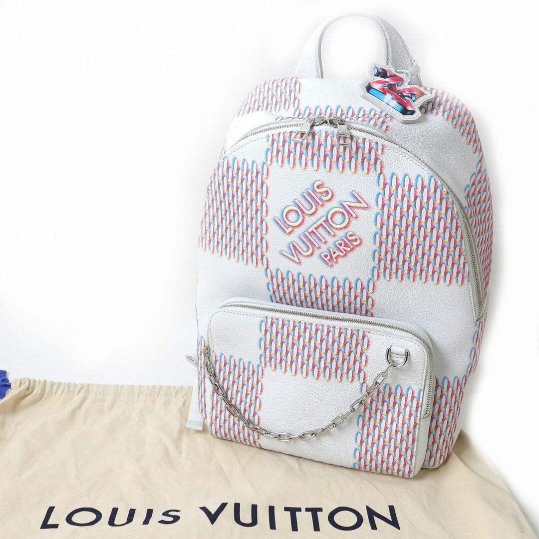 LOUIS VUITTON(ルイヴィトン)の未使用品△ルイヴィトン M20664 レーサー・バックパック リュックサック ダミエ・スプレー パターン ホワイト×マルチカラー メンズ 袋付 メンズのバッグ(バッグパック/リュック)の商品写真