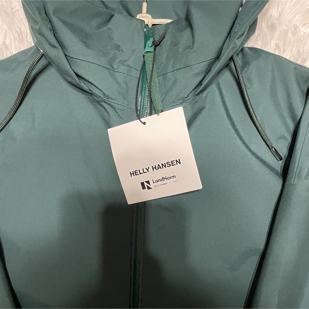 HELLY HANSEN(ヘリーハンセン)のヘリーハンセン　ランドノーム　アクタス　レインコート　グリーン　新品未使用 メンズのジャケット/アウター(マウンテンパーカー)の商品写真