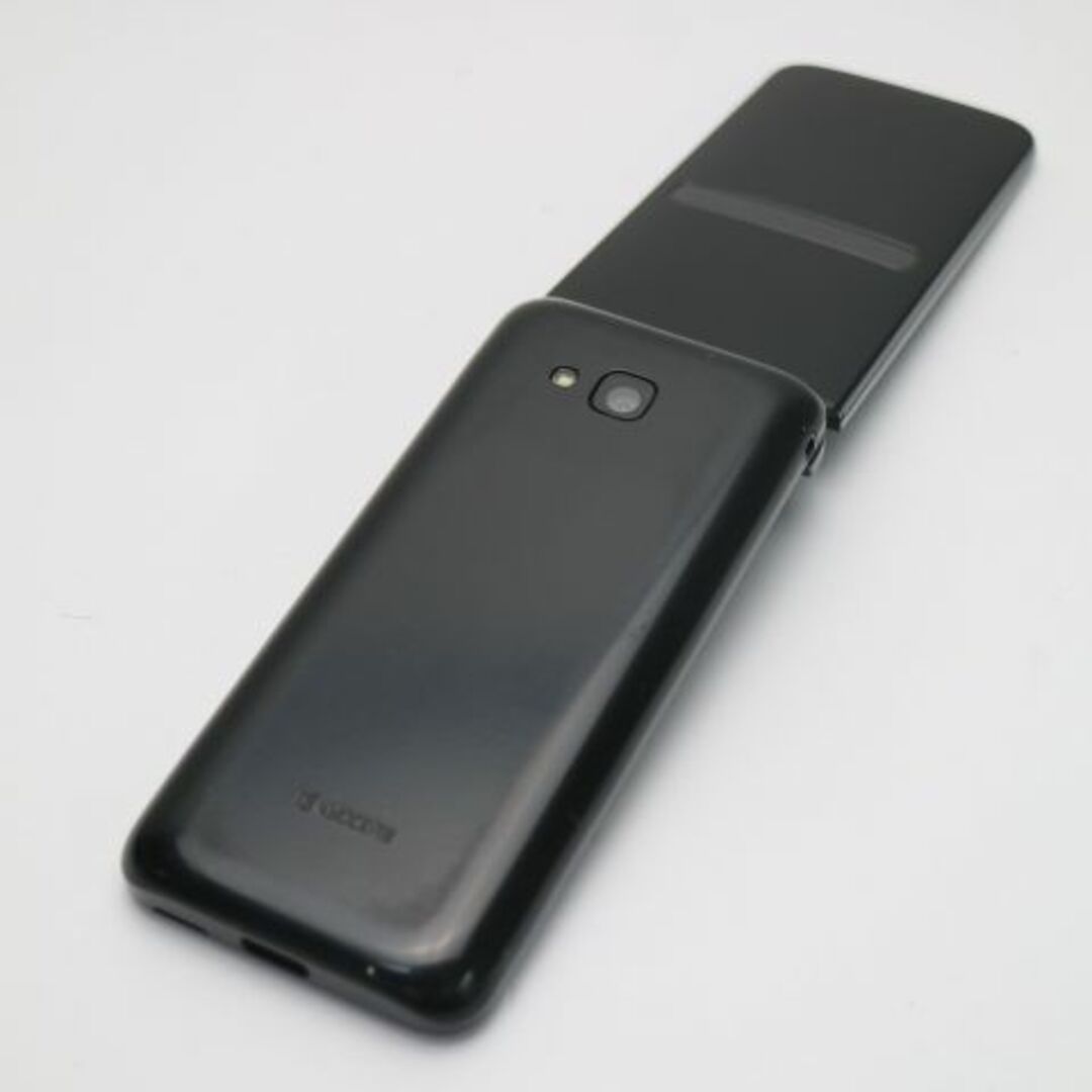 京セラ(キョウセラ)の超美品 KYF39 GRATINA ブラック（墨）  M444 スマホ/家電/カメラのスマートフォン/携帯電話(携帯電話本体)の商品写真
