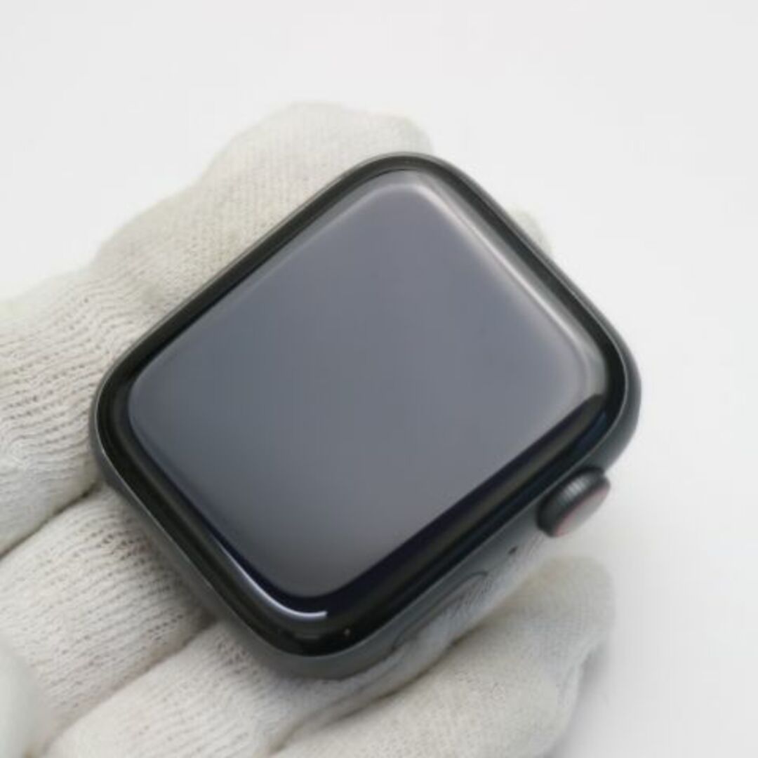 Apple(アップル)のApple Watch series4 44mm Cellular ブラック  スマホ/家電/カメラのスマホ/家電/カメラ その他(その他)の商品写真