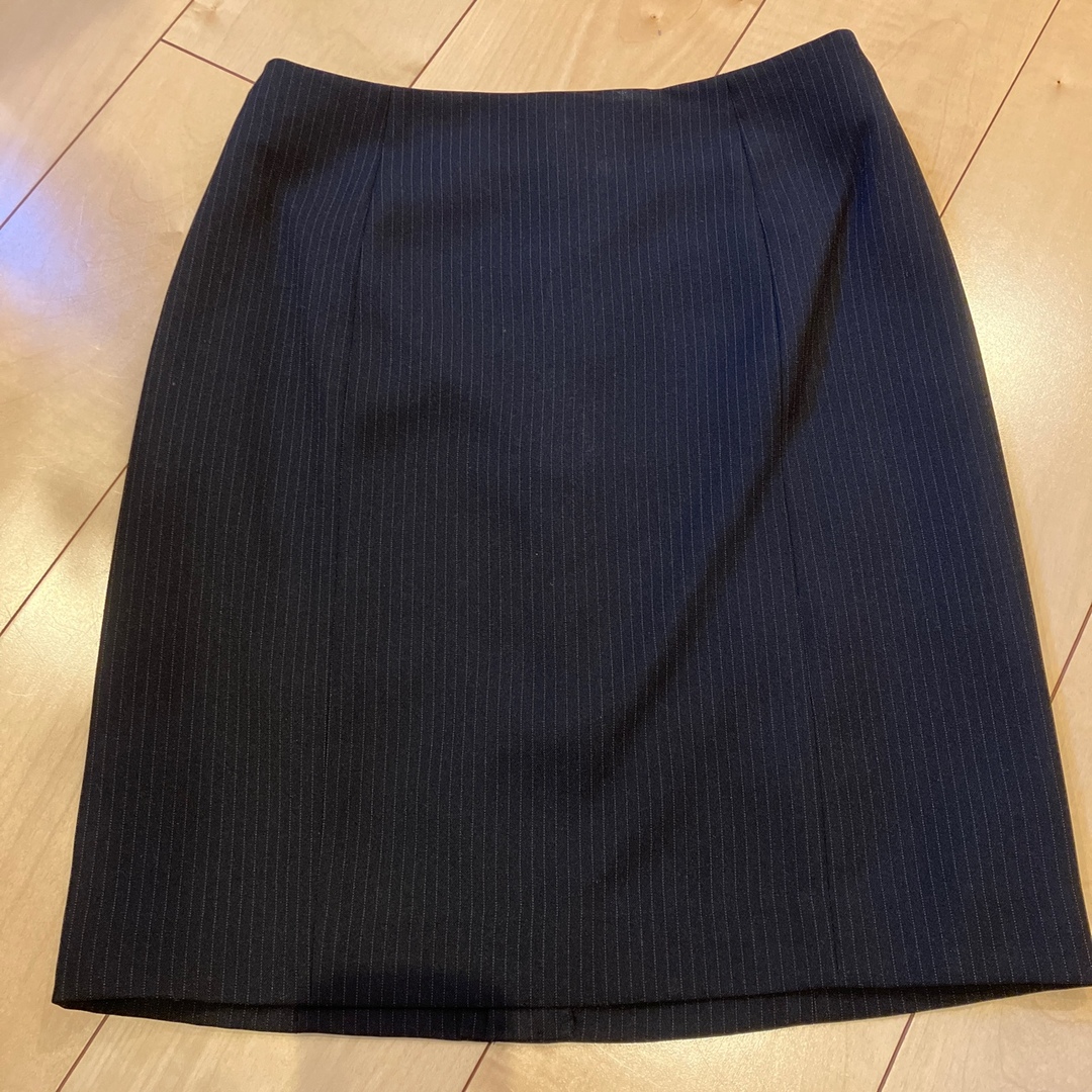 黒ストライプ　スーツ レディースのフォーマル/ドレス(スーツ)の商品写真