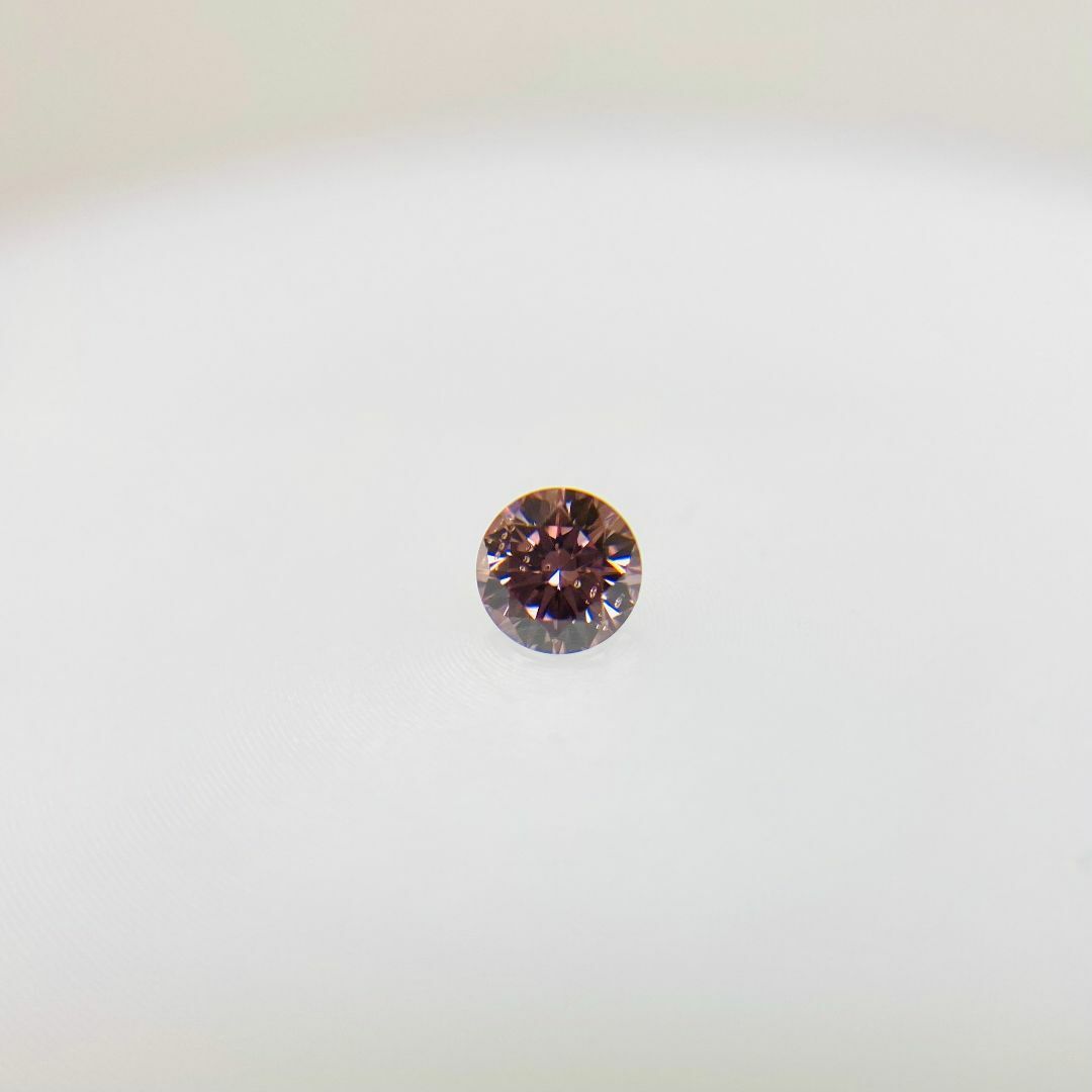 FANCY INTENSE PINK 0.071ct/RD/RT2583/CGL レディースのアクセサリー(その他)の商品写真