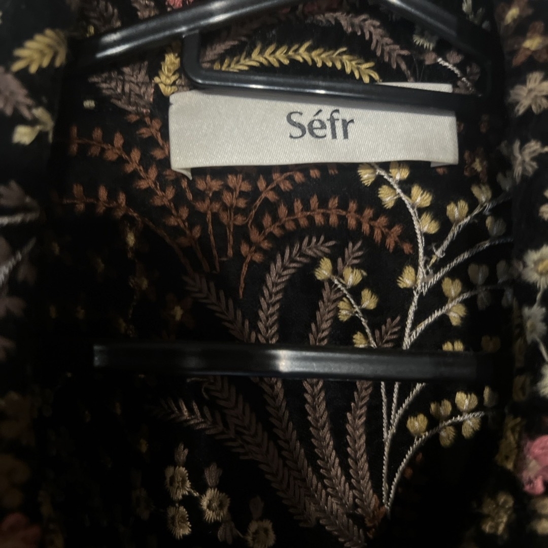 JOHN LAWRENCE SULLIVAN(ジョンローレンスサリバン)のSéfr Black Embroidered Halva Shirt 21aw メンズのトップス(シャツ)の商品写真