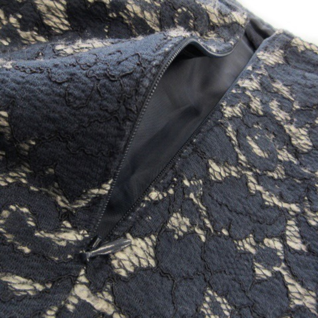 NATURAL BEAUTY BASIC(ナチュラルビューティーベーシック)のナチュラルビューティーベーシック スカート レース タイト ひざ丈 XS 紺  レディースのスカート(ひざ丈スカート)の商品写真