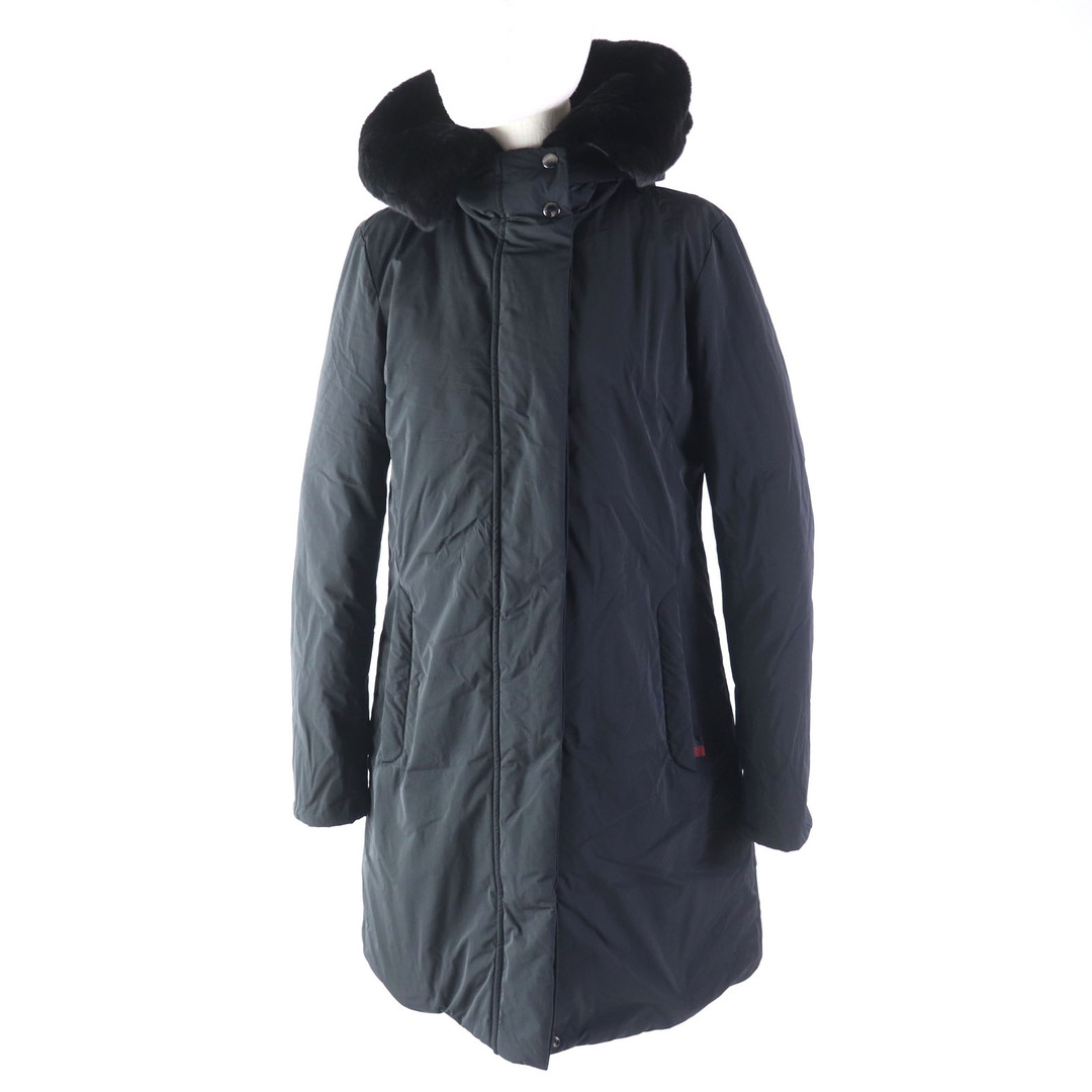 WOOLRICH(ウールリッチ)の極美品 WOOLRICH ウールリッチ WWOU0412 MAPLE COAT ラビットファー・フード付 比翼仕立て ダウンコート ブラック S 正規品 レディース レディースのジャケット/アウター(ダウンコート)の商品写真