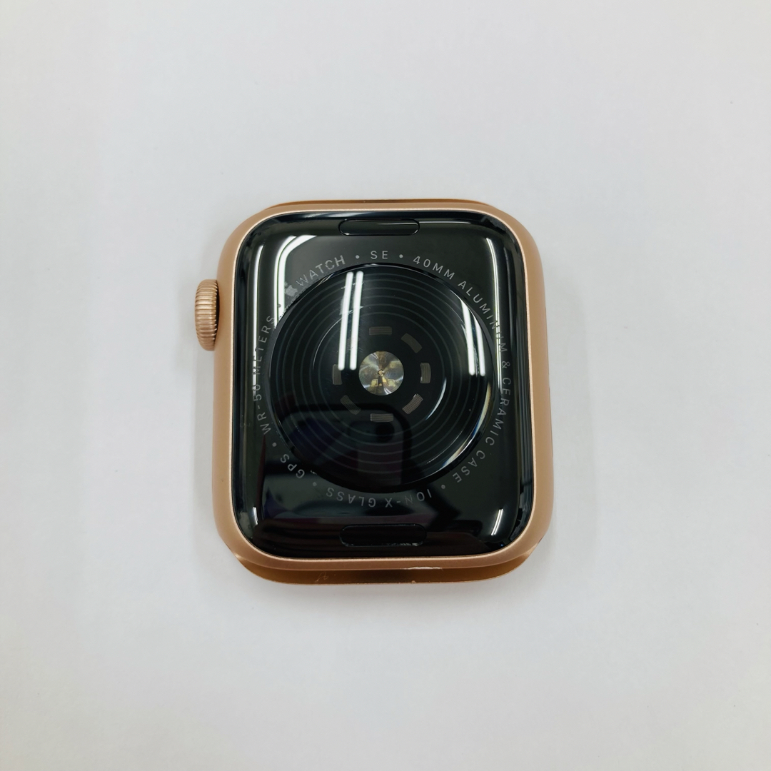 Apple Watch(アップルウォッチ)のアップルウォッチ se ゴールド 40mm スマートウォッチ Apple スマホ/家電/カメラのスマートフォン/携帯電話(その他)の商品写真