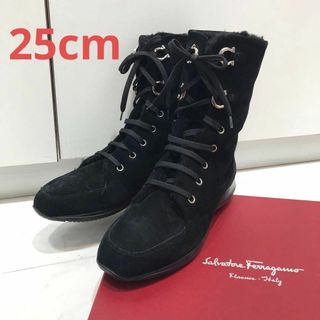 サルヴァトーレフェラガモ(Salvatore Ferragamo)の★未使用品★フェラガモ　ムートンブーツ　スエード　ガンチーニ　約25cm　黒(ブーツ)