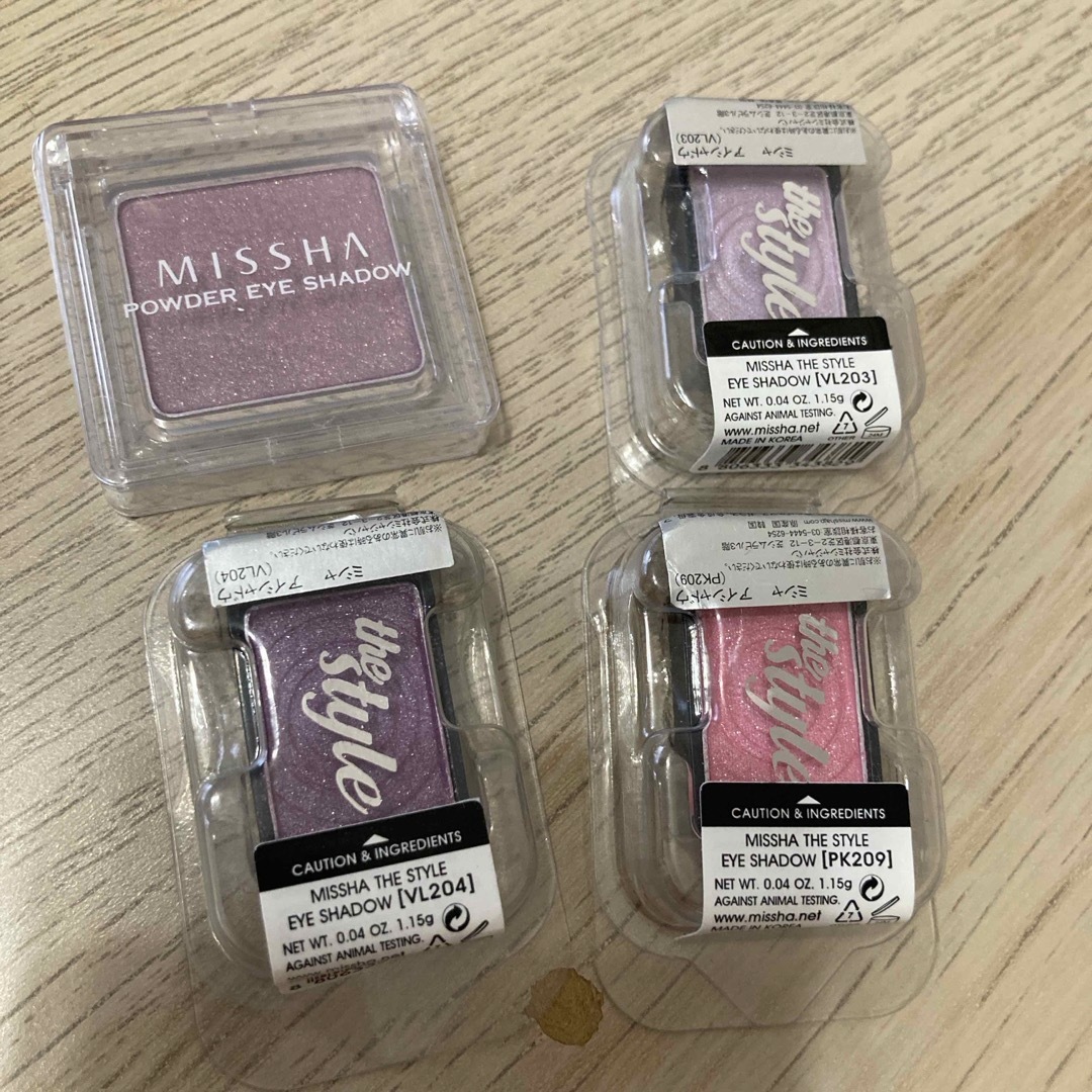 MISSHA(ミシャ)の新品未使用MISSHAアイシャドウ4点セット コスメ/美容のベースメイク/化粧品(アイシャドウ)の商品写真