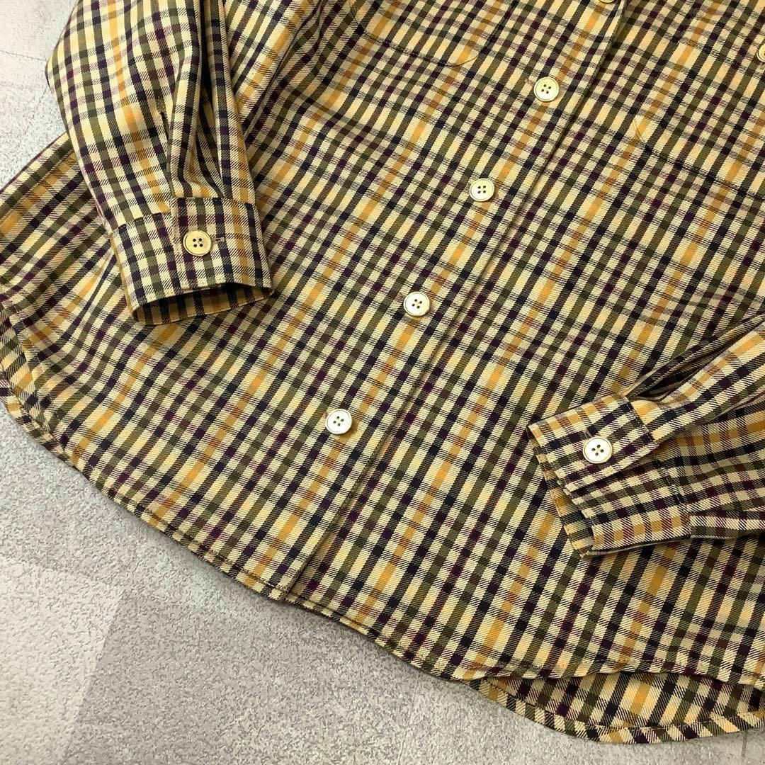 BURBERRY(バーバリー)の美品 90‘s Burberry チェック柄 金ボタン オープンカラーシャツ レディースのトップス(シャツ/ブラウス(長袖/七分))の商品写真