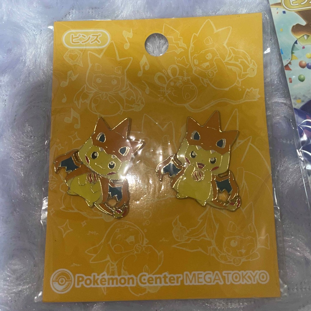 ポケモンセンター メガトウキョー ロゴピンズの通販 by じぇらこ ポケモンセンター メガトウキョー ロゴピンズの通販 by じぇらこ