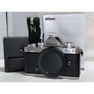 ニコン(Nikon)の【新品級】Nikon Z fc ボディ 本体 zfc(ミラーレス一眼)