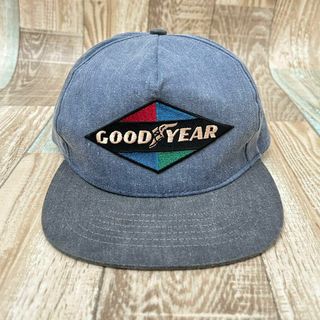 ヴィンテージ(VINTAGE)のUSA製 GOODYEAR グッドイヤー トラッカーキャップ 刺繍 希少デザイン(キャップ)