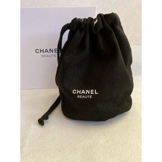 シャネル(CHANEL)の【CHANEL】 ノベルティ巾着ポーチ ブラック 【新品未使用】(ポーチ)