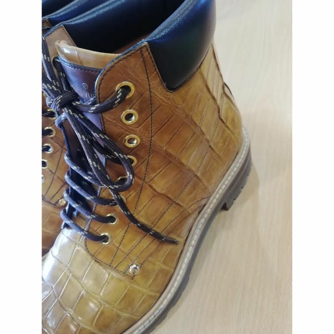 LOUIS VUITTON(ルイヴィトン)のルイヴィトン　クロコダイル カントリーアンクルブーツ メンズの靴/シューズ(ブーツ)の商品写真
