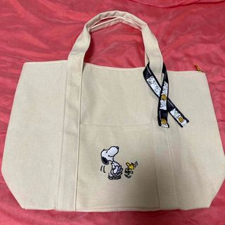 スヌーピー(SNOOPY)のスヌーピー刺繍キャンバストートバッグ(トートバッグ)