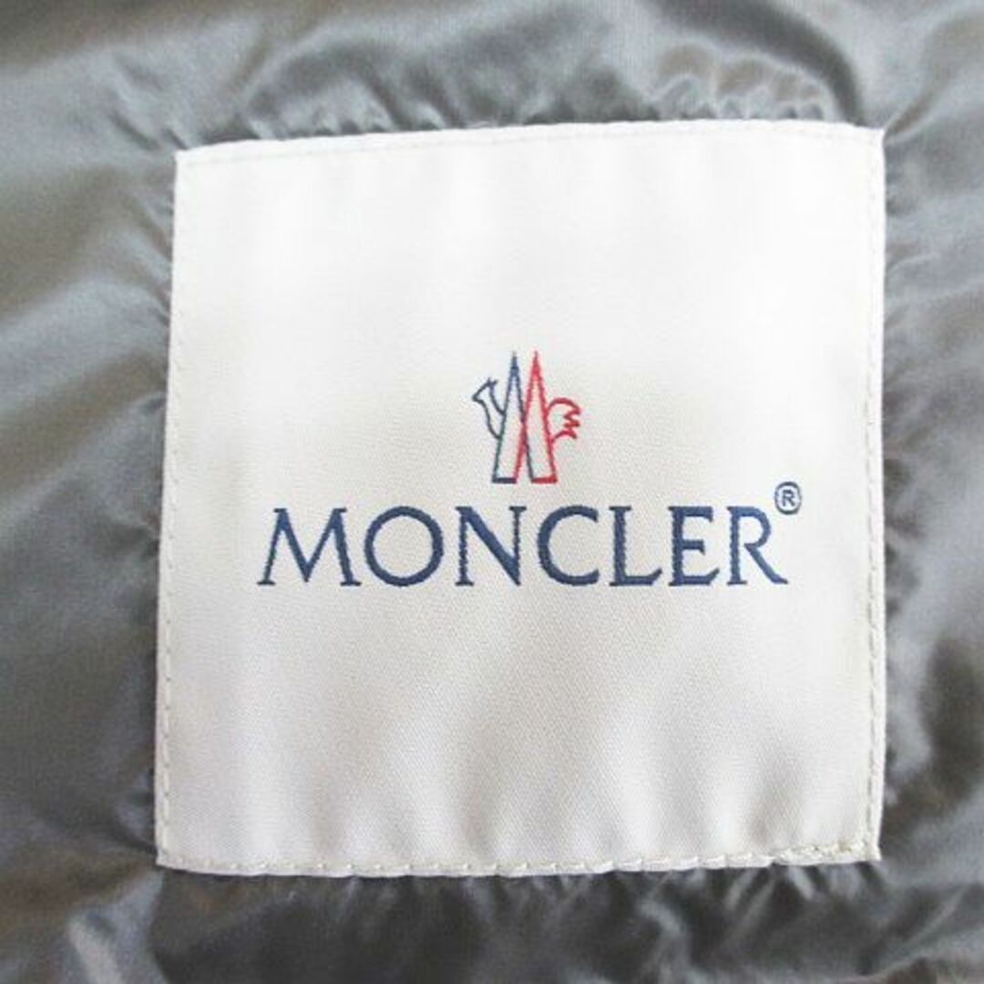 MONCLER(モンクレール)のモンクレール C10914336199 53029 ダウンベスト 1 グレー  メンズのジャケット/アウター(ダウンベスト)の商品写真