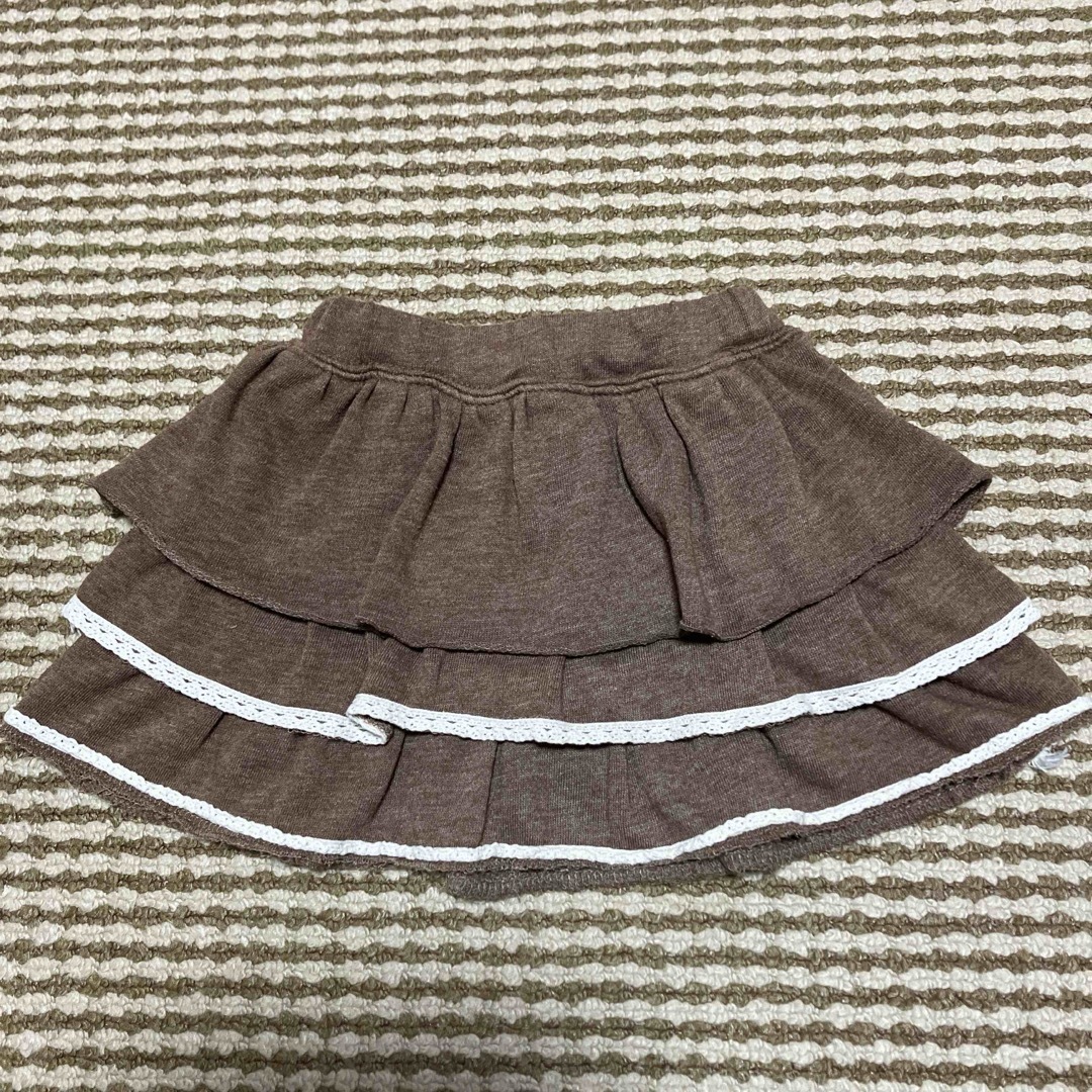 西松屋(ニシマツヤ)のフリルミニスカート　90cm 女の子 キッズ/ベビー/マタニティのキッズ服女の子用(90cm~)(スカート)の商品写真