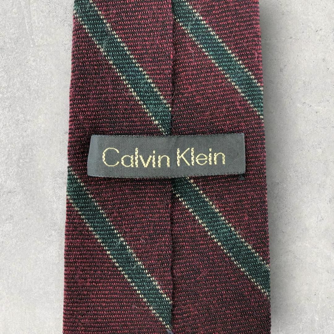 Calvin Klein(カルバンクライン)の【5870】良品！カルバンクライン　ネクタイ　ワインレッド系　ストライプ メンズのファッション小物(ネクタイ)の商品写真