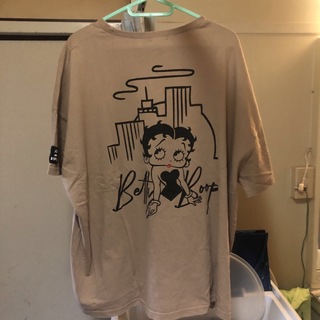フィグアンドヴァイパー(FIG&VIPER)のfig＆viperベティちゃんTシャツ　ベージュ(Tシャツ(半袖/袖なし))