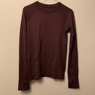 ルルレモン(lululemon)のRest less pullover(Tシャツ(長袖/七分))