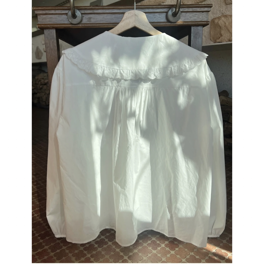 allison brown LOVELY BIG COLLAR BLOUSE レディースのトップス(シャツ/ブラウス(長袖/七分))の商品写真