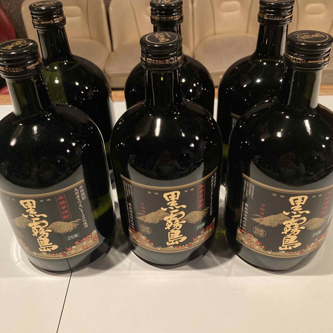 黒霧島(クロキリシマ)の黒霧島　720ml×6本 食品/飲料/酒の酒(焼酎)の商品写真