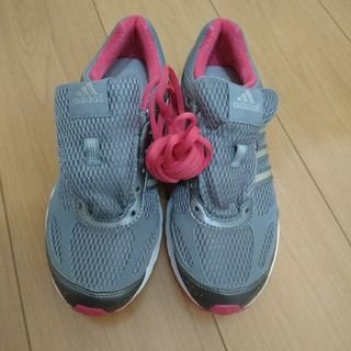 アディダス(adidas)のアディダス　グレー　ピンク　スニーカー(スニーカー)