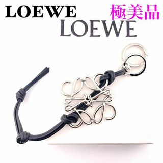 ロエベ チャームの通販 1,000点以上 | LOEWEを買うならラクマ