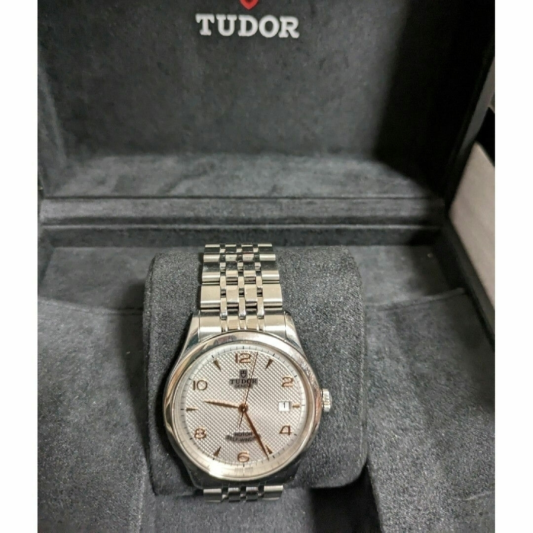 Tudor(チュードル)のTUDOR チューダー　1926　91550　39mm ホワイト文字盤 メンズの時計(腕時計(アナログ))の商品写真