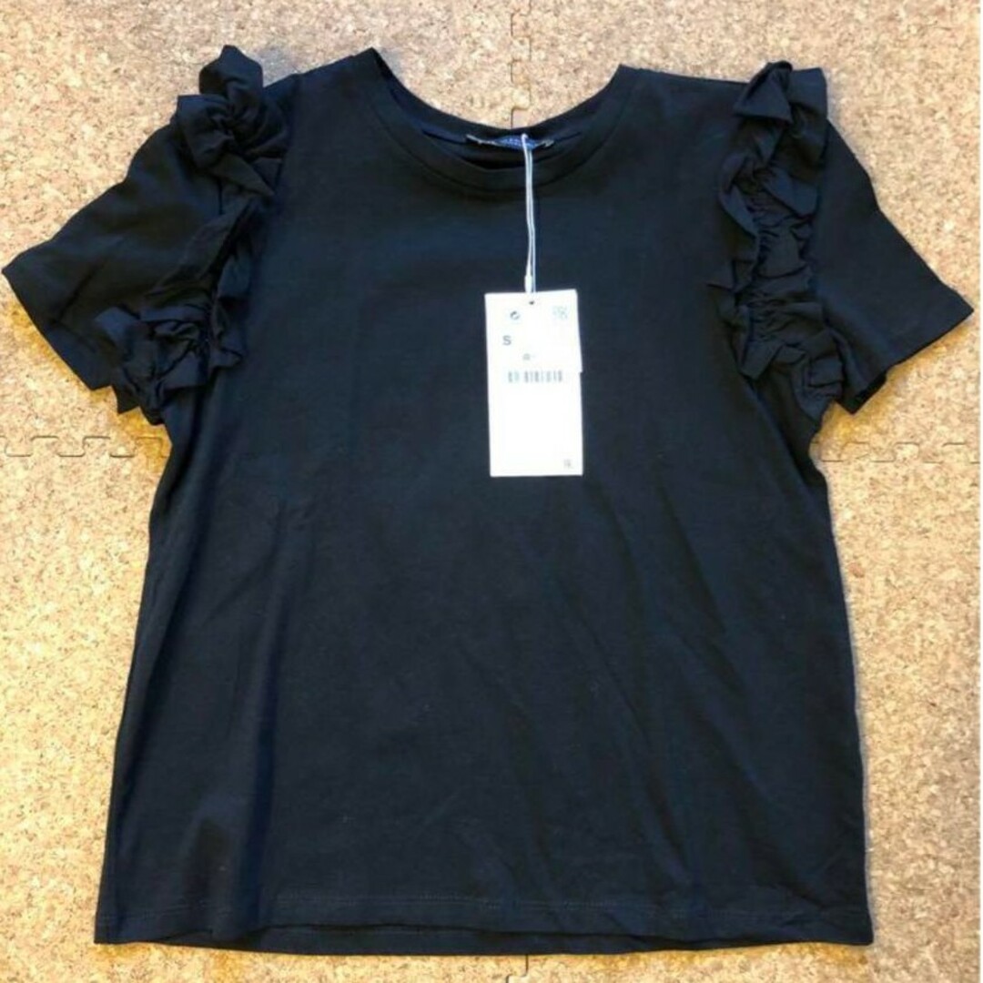 ZARA(ザラ)のZARA　フリルTシャツ レディースのトップス(Tシャツ(半袖/袖なし))の商品写真