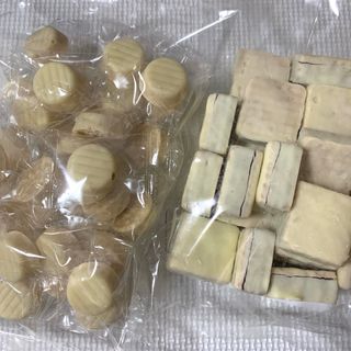 平塚製菓アウトレット　チョコ掛けウエハース＆パフチョコ(ホワイト)  2袋(菓子/デザート)