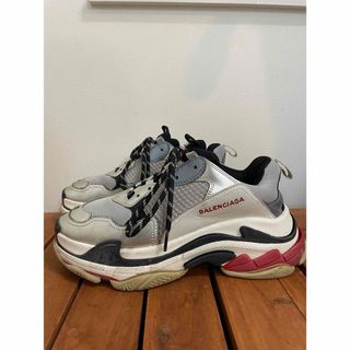 Balenciaga - 新品 SSENSE限定【BALENCIAGA - Triple S】トリプルSの