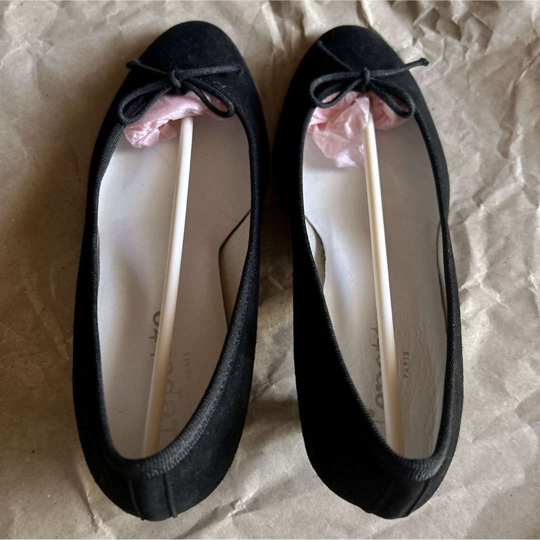 repetto(レペット)のレペット ジゼル リボン パンプス スウェード ローヒール 革 37 ブラック レディースの靴/シューズ(ハイヒール/パンプス)の商品写真