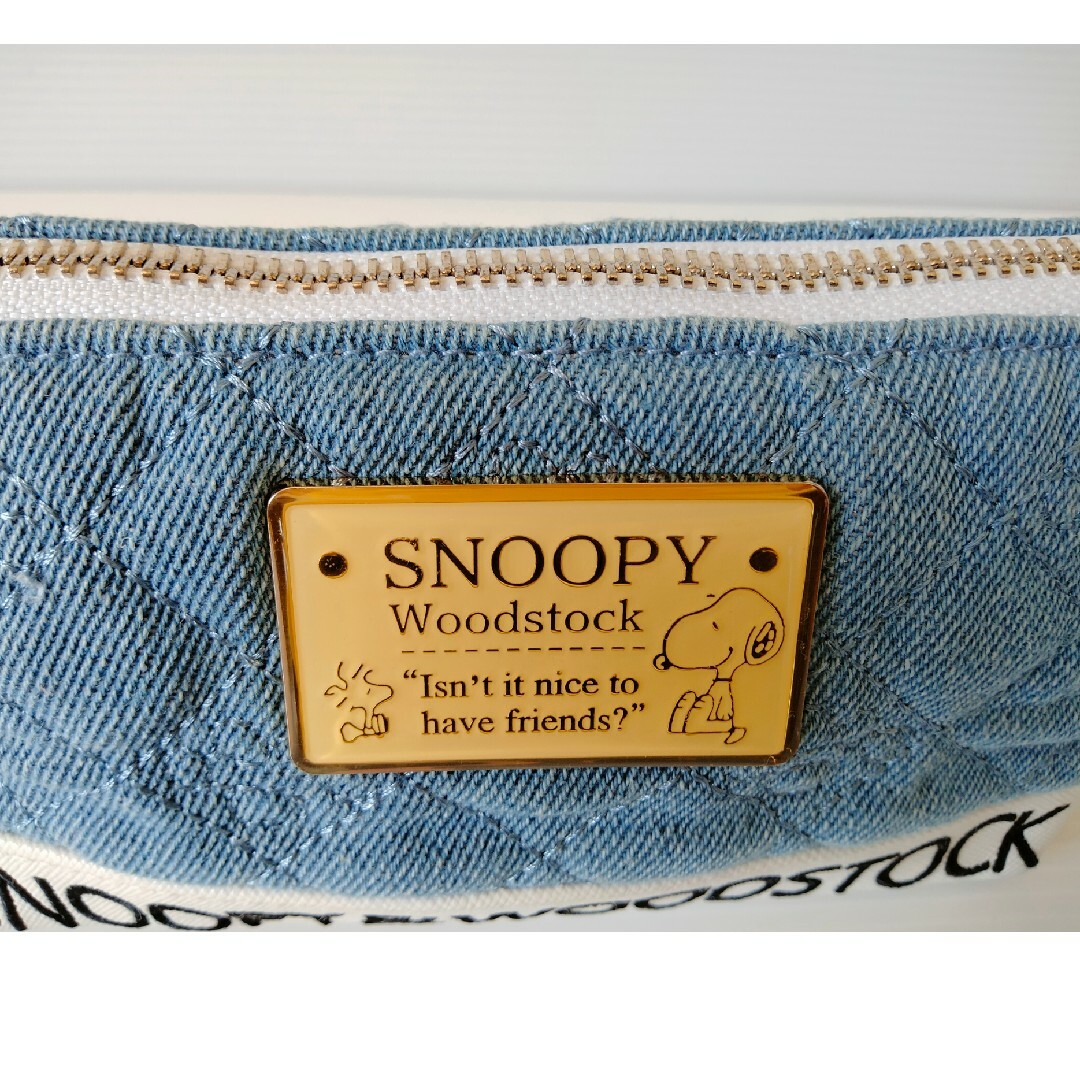 SNOOPY(スヌーピー)のスヌーピー　ポーチ　ペンケース　デニム エンタメ/ホビーのおもちゃ/ぬいぐるみ(キャラクターグッズ)の商品写真