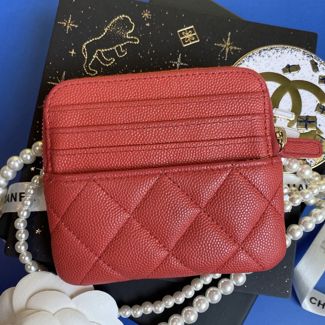 CHANEL(シャネル)のシャネル　キャビアスキン　コインパース　カードケース　コインケース　赤　レッド レディースのファッション小物(コインケース)の商品写真