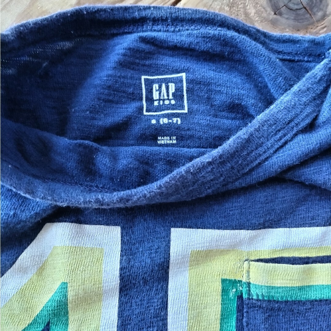 GAP(ギャップ)のGAP 半袖　シャツ　S 紺　黄色　緑　白　クーポン キッズ/ベビー/マタニティのキッズ服男の子用(90cm~)(Tシャツ/カットソー)の商品写真
