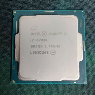 インテル(intel)のジャンク　i7 8700k コンデンサ外れ傷あり(PCパーツ)