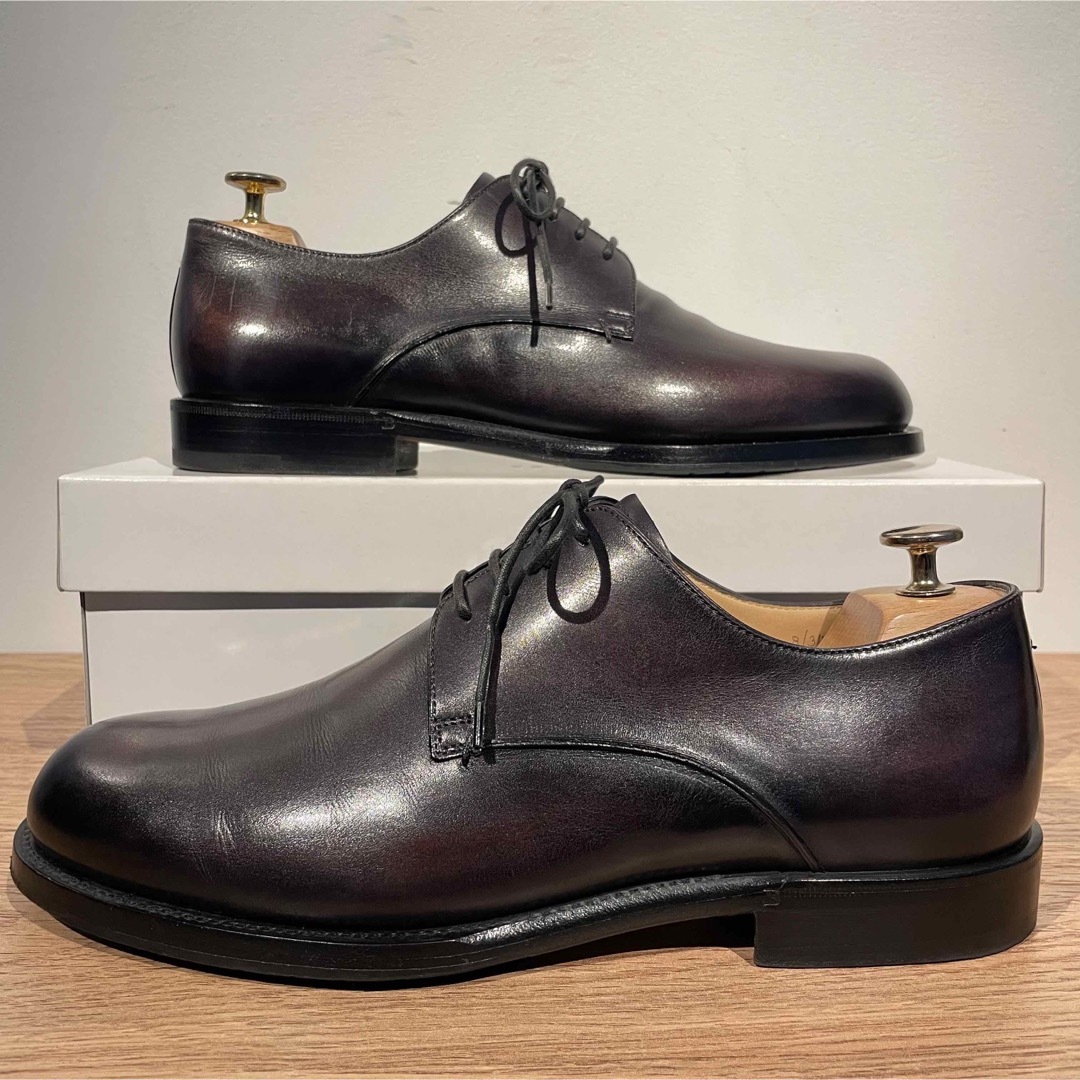 Berluti(ベルルッティ)のベルルッティ グッドイヤー プレーントゥ 黒 赤茶 8 Berluti メンズの靴/シューズ(ドレス/ビジネス)の商品写真