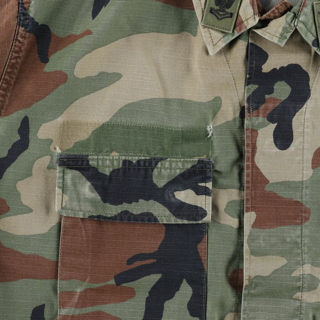 古着 00年代 米軍実品 U.S.NAVY 迷彩柄 ウッドランドカモ B.D.U ミリタリージャケット USA製 MEDIUM-SHORT メンズM /eaa421687 メンズのジャケット/アウター(ミリタリージャケット)の商品写真