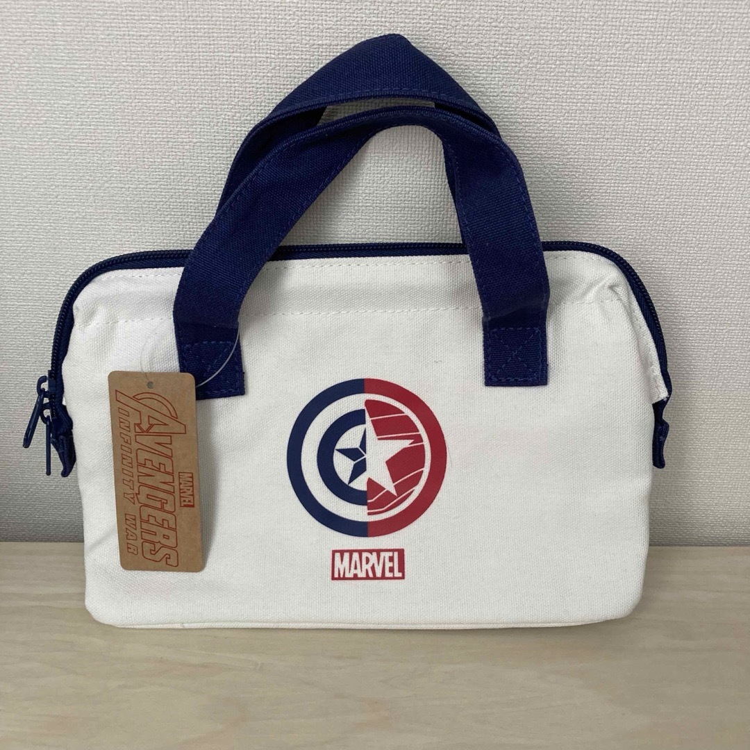 MARVEL(マーベル)のマーベル　キャプテンアメリカ　保冷 ランチトート ／ ランチバッグ インテリア/住まい/日用品のキッチン/食器(弁当用品)の商品写真