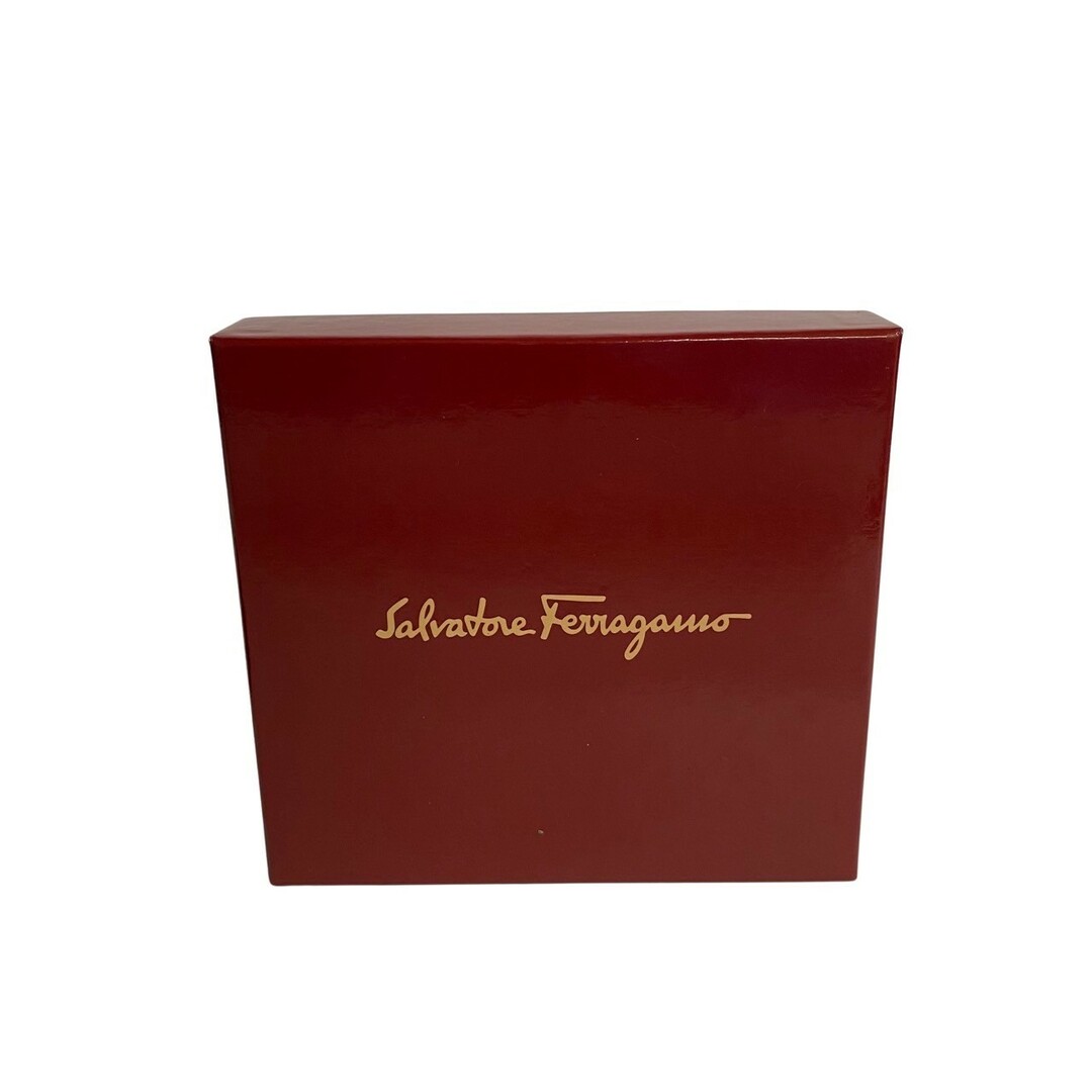 Salvatore Ferragamo(サルヴァトーレフェラガモ)の極 美品 箱付 Salvatore Ferragamo サルヴァトーレフェラガモ ガンチーニ 総柄 レザー 本革 ラウンドジップ 二つ折り財布 ウォレット 30952 レディースのファッション小物(財布)の商品写真