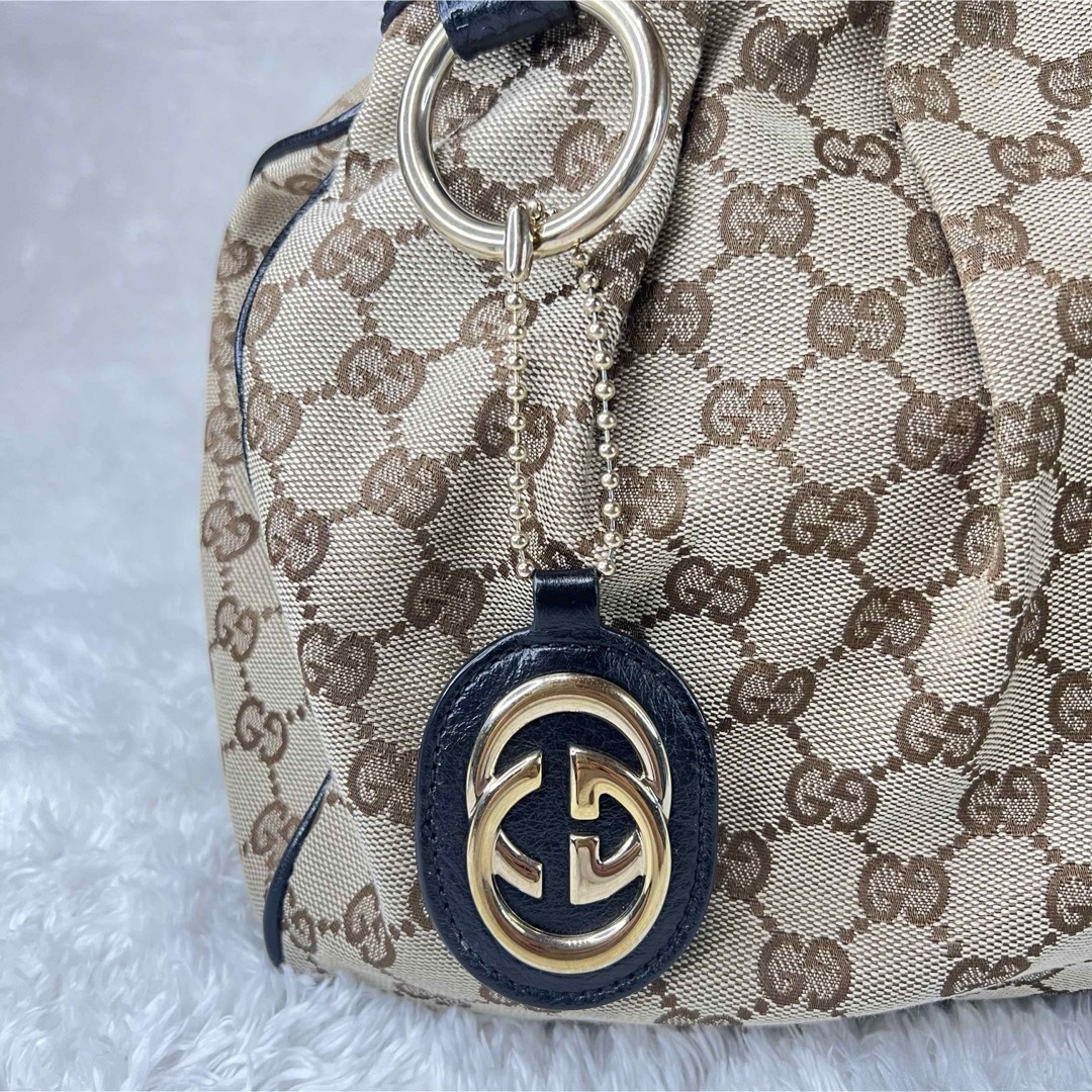 Gucci(グッチ)のGUCCI/スーキー GGキャンバス トートバッグ インターロッキングチャーム レディースのバッグ(トートバッグ)の商品写真