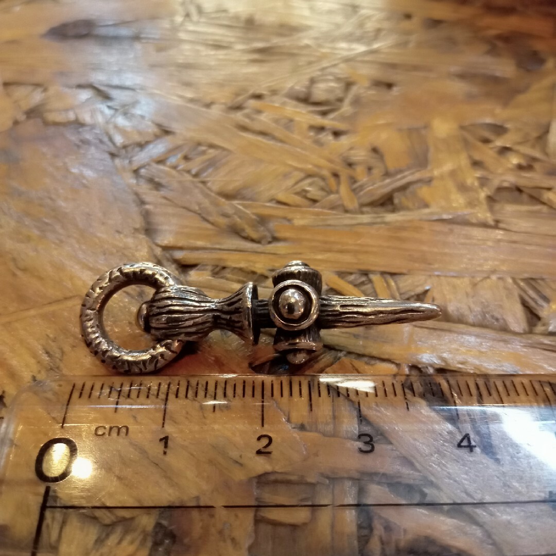 シルバー925,銀無垢,ペンダント,トップ,デフブリードデザイン,ラストの通販 by クロボン's shop|ラクマ シルバー925,銀無垢,ペンダント,トップ,デフブリードデザイン,ラストの通販 by クロボン's shop|ラクマ