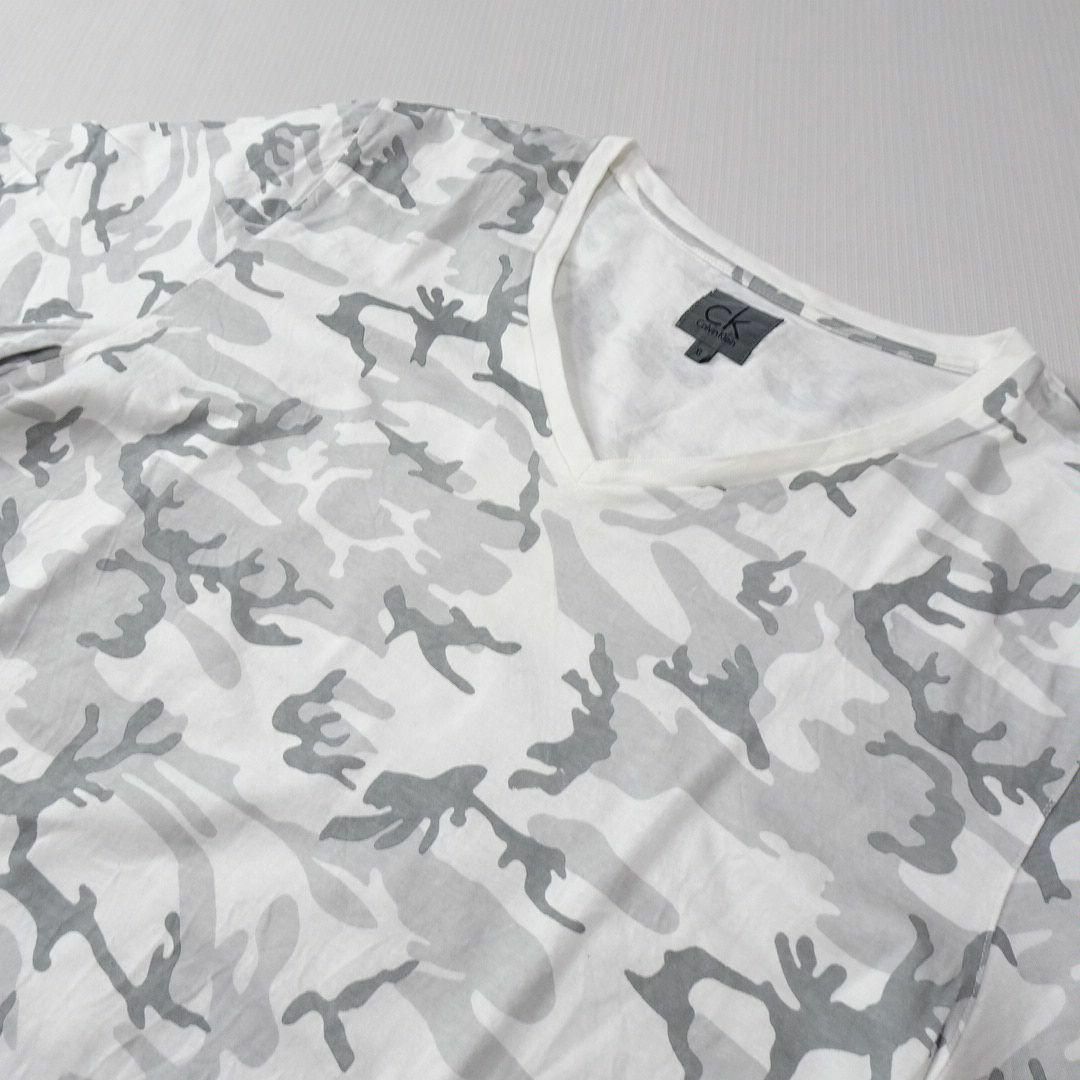 Calvin Klein(カルバンクライン)のCALVIN KLEIN カルバンクライン カモフラ ホワイト Tシャツ その他のその他(その他)の商品写真