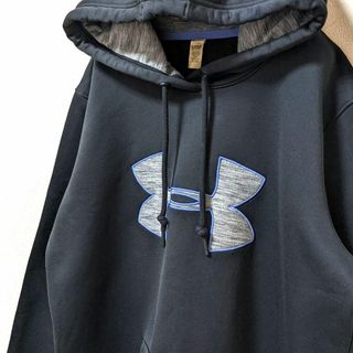 アンダーアーマー(UNDER ARMOUR)のアンダーアーマー ロゴ刺繍プルオーバーパーカー ブラック 黒 古着(その他)