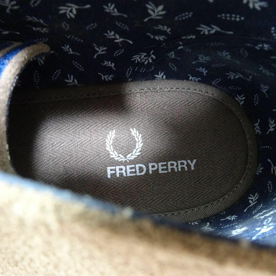 FRED PERRY(フレッドペリー)のFRED PERRY フレッドペリー チャッカブーツ風 スニーカー ベージュ その他のその他(その他)の商品写真