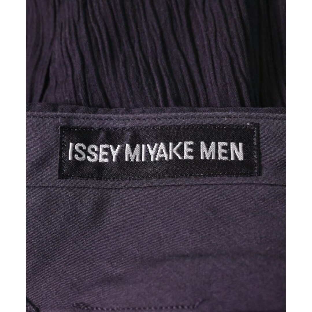 ISSEY MIYAKE MEN(イッセイミヤケメン)のISSEY MIYAKE MEN イッセイ　ミヤケ　メン スラックス L 黒 【古着】【中古】 メンズのパンツ(スラックス)の商品写真