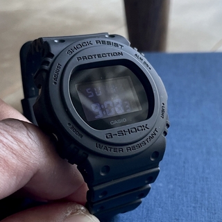 カシオ(CASIO)のカシオ　デジタル腕時計G-SHOCK  新品　35周年記念モデル　オールブラック(腕時計(デジタル))